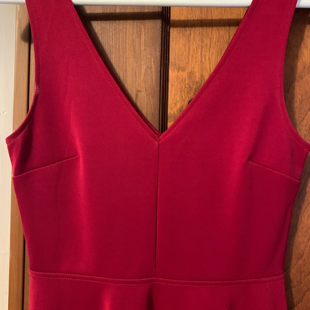 Red Dress - Picture 4 of 4